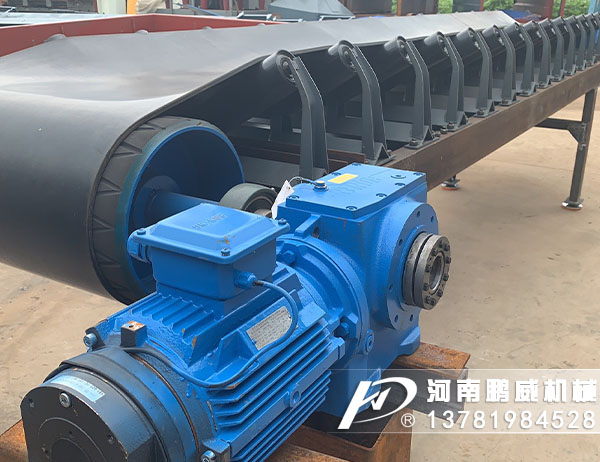 根據(jù)物料特性如何正確選擇輸送機(jī)？